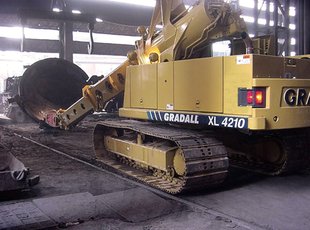 Gradall Metal Mill Maintenance Equipment News Image